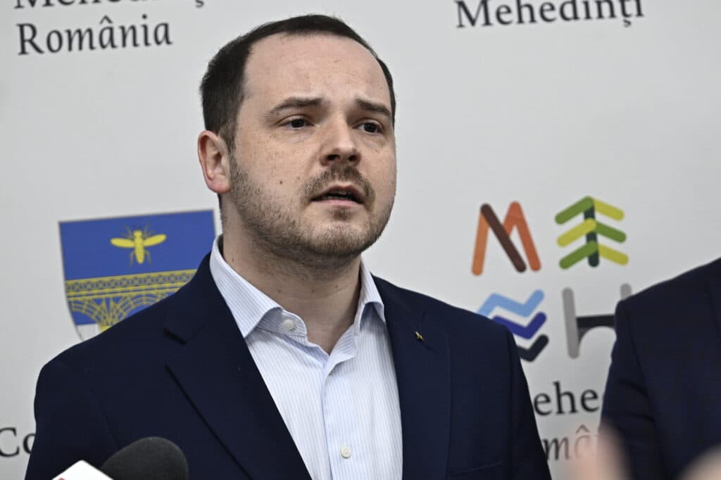 Rogobete: Există spitale care pot crea zilnic câte un breaking news