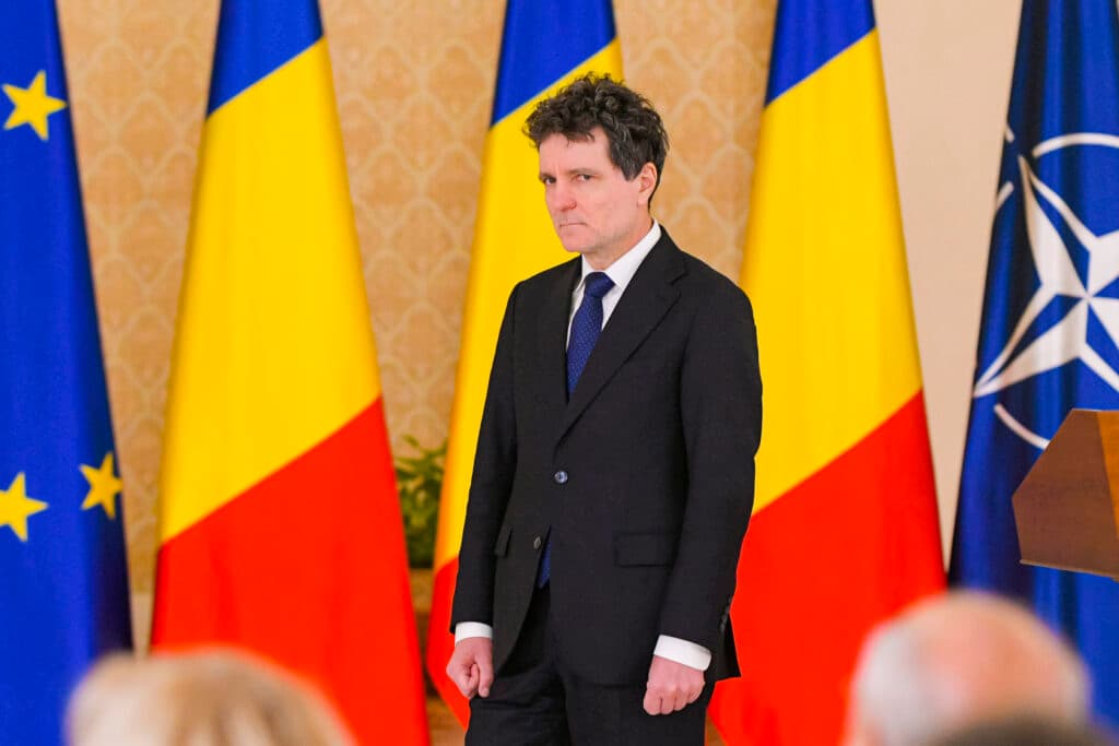 Nicușor Dan îi spulberă visul lui Bolojan. Președintele anunță că NU este de acord cu un guvern minoritar, susținut de AUR