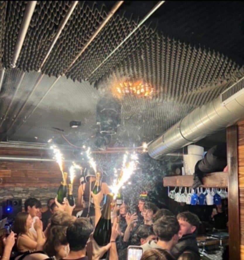 Incendiul din barul din Elveția: Familiile răniților italieni au primit facturi pentru spitalizarea acestora. Reacția Giorgiei Meloni