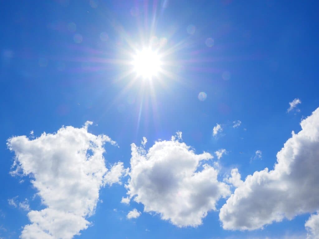 ANM: Cum începe vara meteorologică în România. Prognoza completă pentru luna mai