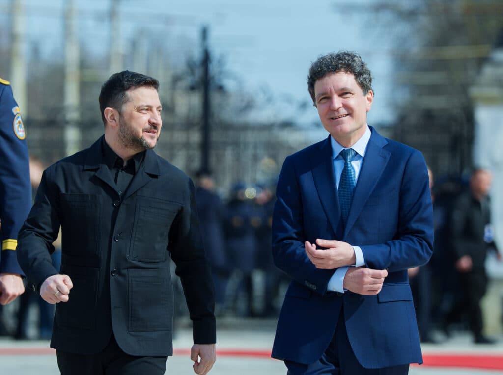 „Ucraina este pregătită să apere România”. Anunțul lui Zelenski după discuția cu Nicușor Dan