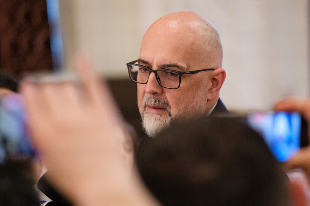 „Nu e lozul câștigător ca Tomac să meargă la partide și să le spună ce vor să audă”. Kelemen Hunor, despre negocierile viitorului guvern