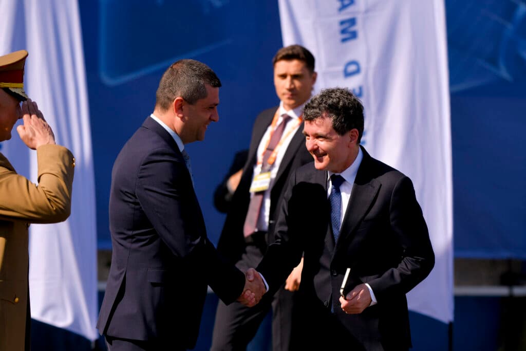Radu Miruță, în urma expoziției BSDA: România nu mai poate fi consumator de securitate, trebuie să fie producător