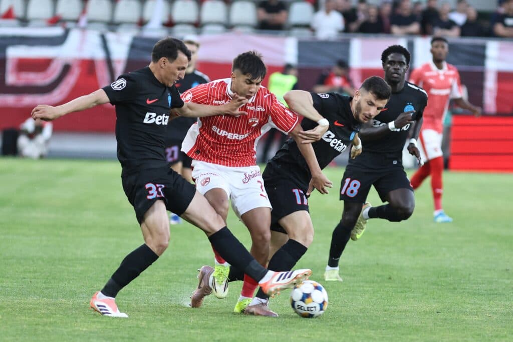 Bursa Transferurilor. Cu cine negociază FCSB, Dinamo și CFR Cluj și cine le părăsește pe „Universitatea” Craiova sau Rapid