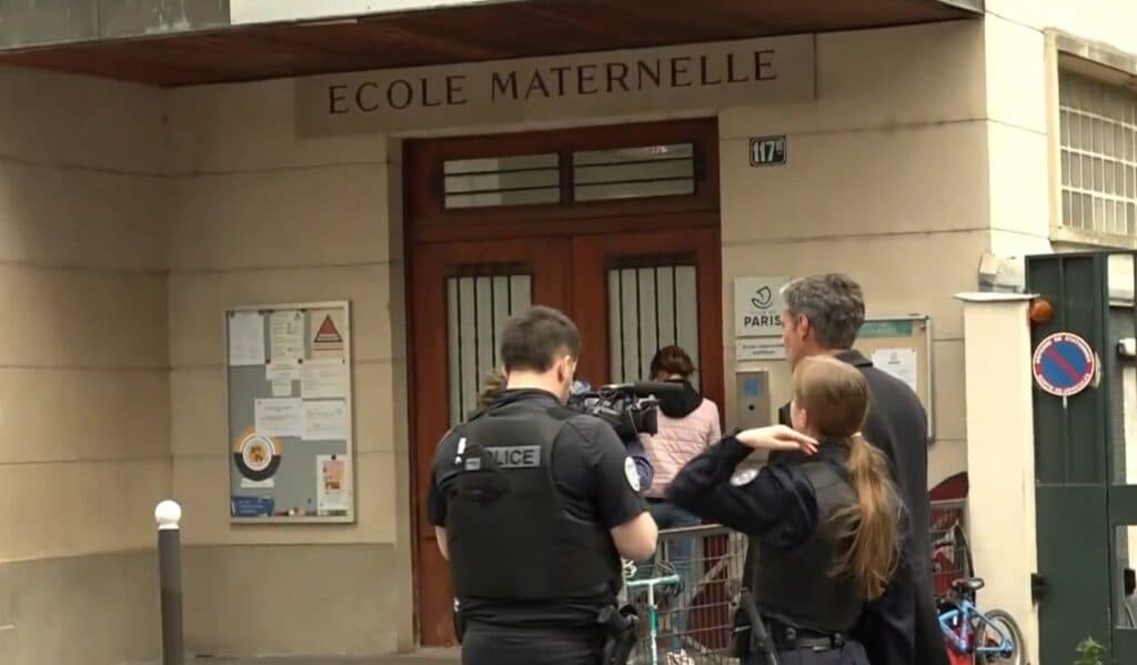 Scandal uriaș în Franța după sute de acuzații de abuz asupra copiilor în școli. Parisul este în centrul anchetei