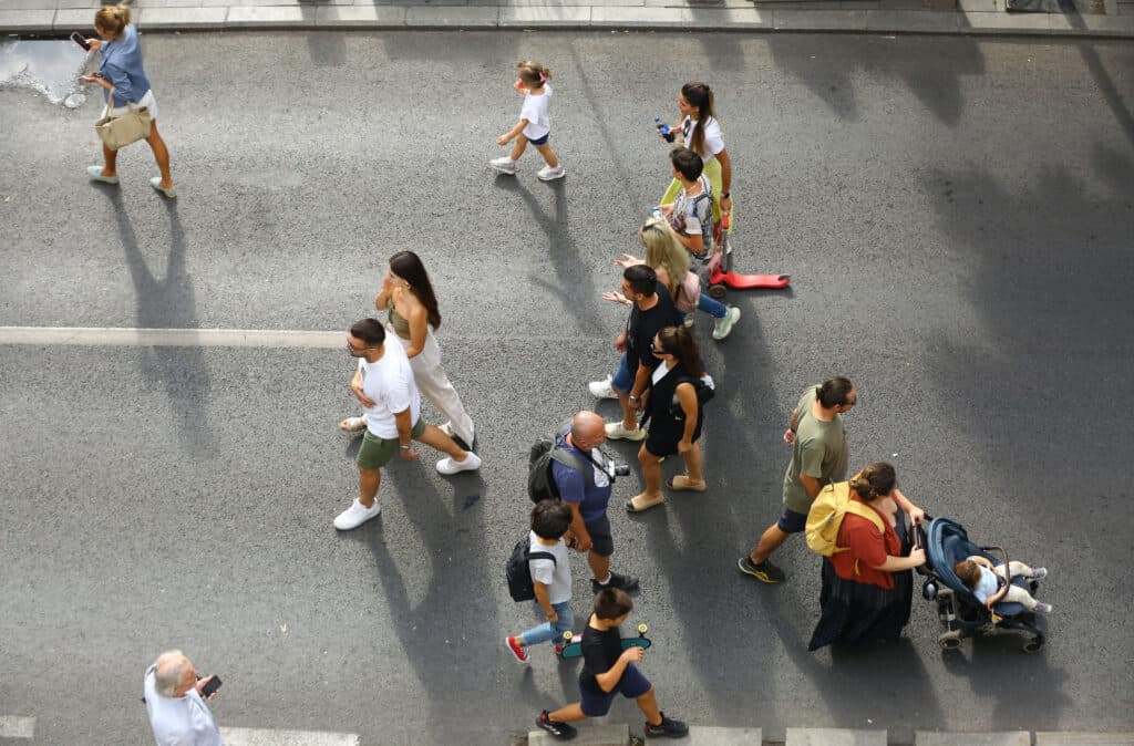 Un studiu arată că oamenii sunt mai cooperanți decât cred