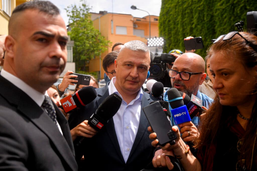 „Resping categoric acuzațiile”. Șeful Armatei nu demisionează, după punerea sub acuzare de către DNA. Ce argumente invocă generalul Gheorghiță Vlad