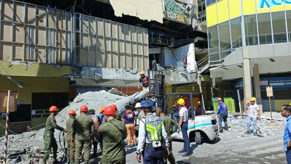 Crește bilanțul victimelor după cel mai puternic cutremur din Filipine din ultimii 50 de ani