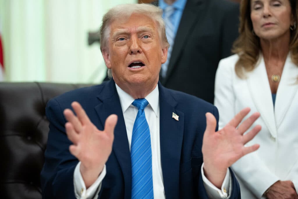 UPDATE: După ce a amenințat Iranul cu un „atac foarte dur” în această seară, Trump s-a răzgândit/Iranul declară că există încă un acord