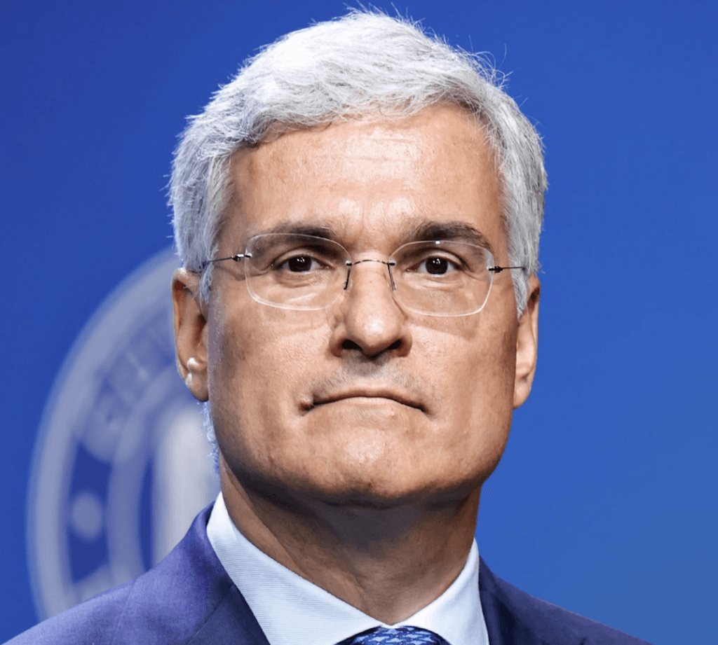 Ministrul Pîslaru face sesiune live pe Facebook pe Legea salarizării, după ce proiectul a fost respins de sindicate