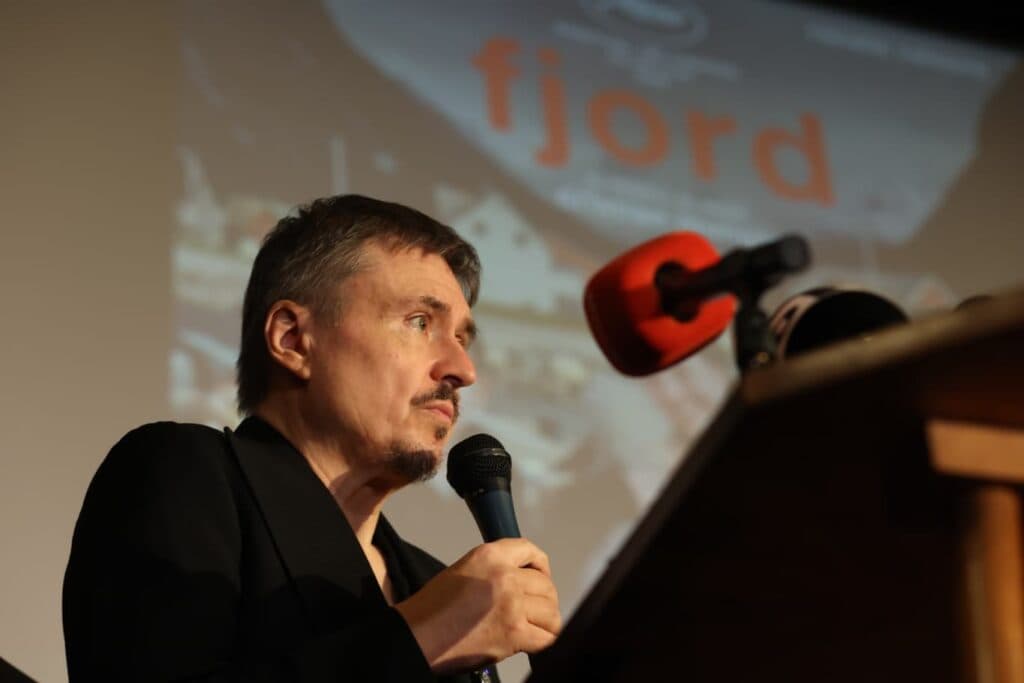 Cristian Mungiu brings “Fjord” to romanian audiences earlier