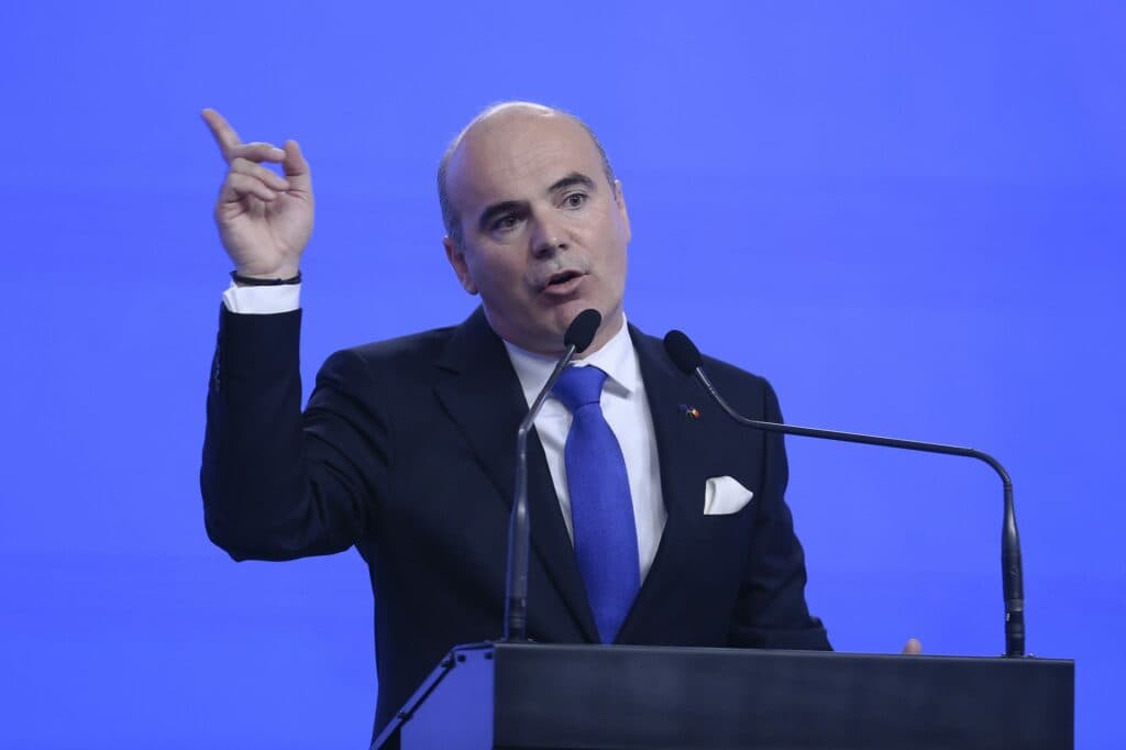 Rareș Bogdan: Partidul nu trebuie să devină sluga USR. PNL nu trebuie să înlocuiască săgeata liberală cu o trotinetă