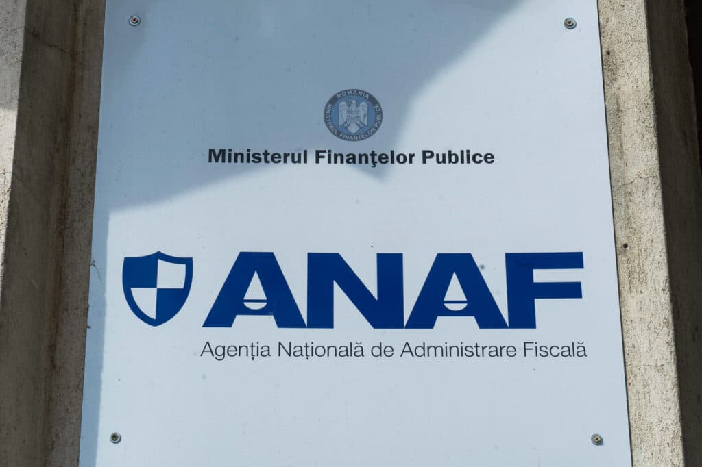 ANAF rescrie legea prin decizii de impunere: firmele care au accesat fonduri europene, executate pentru că au folosit o facilitate prevăzută expres de Codul fiscal