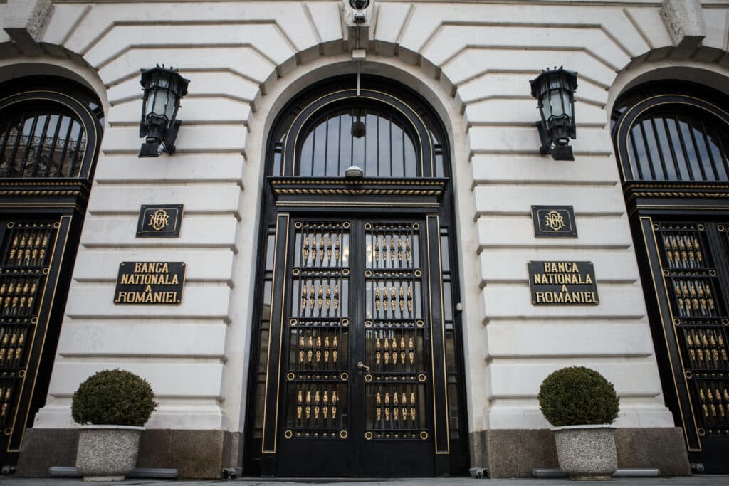 Creditele populației și ale companiilor au crescut cu 7,7% în mai, față de mai 2025, în termeni nominali. Depozitele rezidenților neguvernamentali s-au majorat cu un procent identic de la an la an