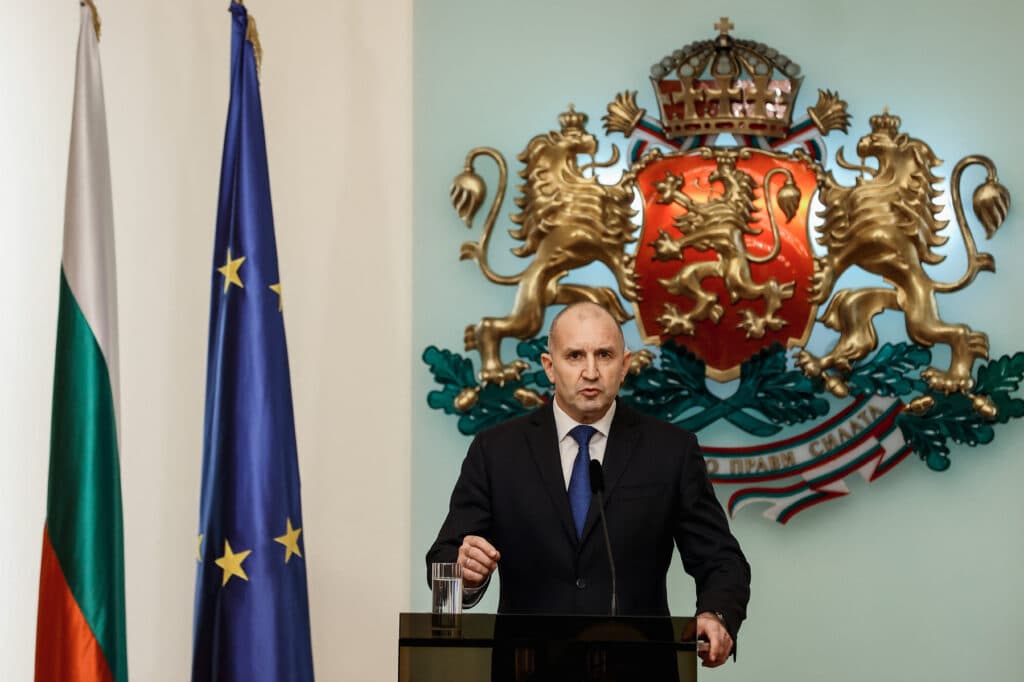 UE are un nou „Viktor Orbán” și este tot vecin cu România. Bulgaria amenință să blocheze sancțiunile împotriva Rusiei