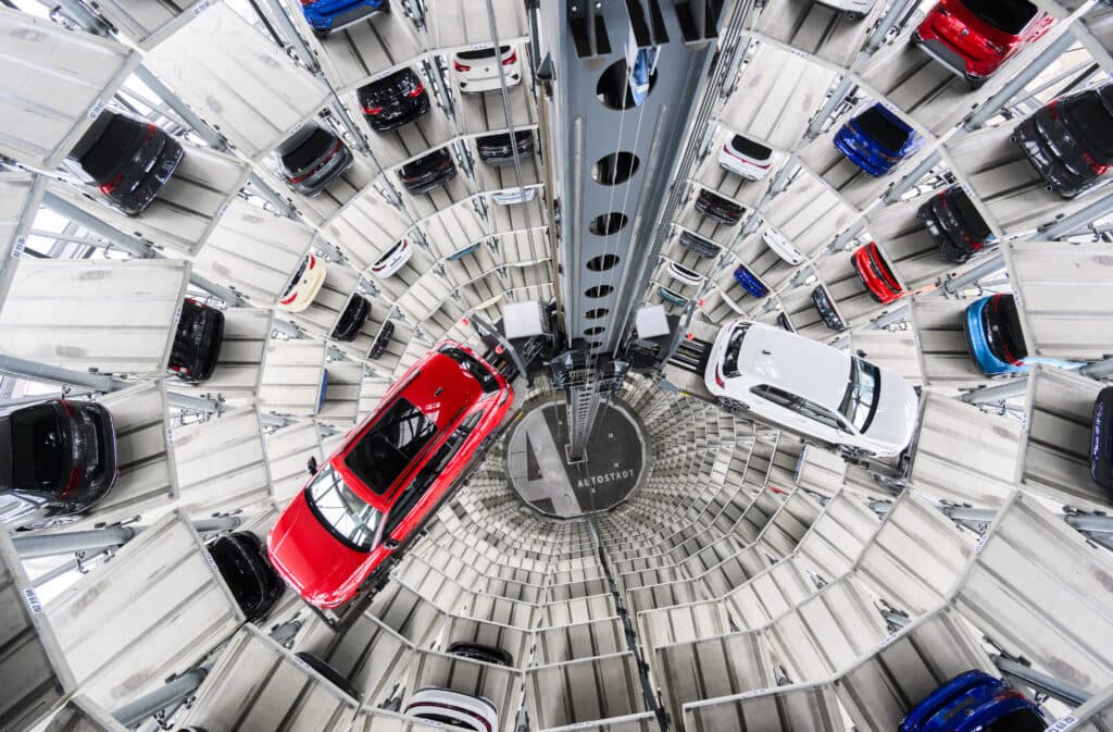 Guvernul Germaniei vrea să prevină închiderea fabricilor Volkswagen, pe fondul planurilor de concedieri masive