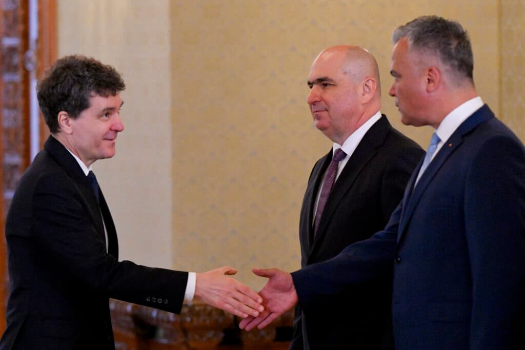 „Vă răspund mâine”. Nicușor Dan a revenit cu explicația pentru alegerea lui Veștea: „Am avut niște surprize”
