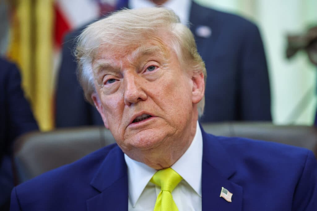Trump afirmă că SUA pot acționa fără europeni în Strâmtoarea Ormuz, dar spune că „toți” s-au oferit să ajute