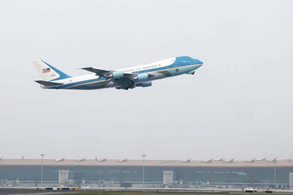 Casa Albă își ia rămas bun de la avionul prezidențial Air Force One, care este în serviciu de peste 30 de ani