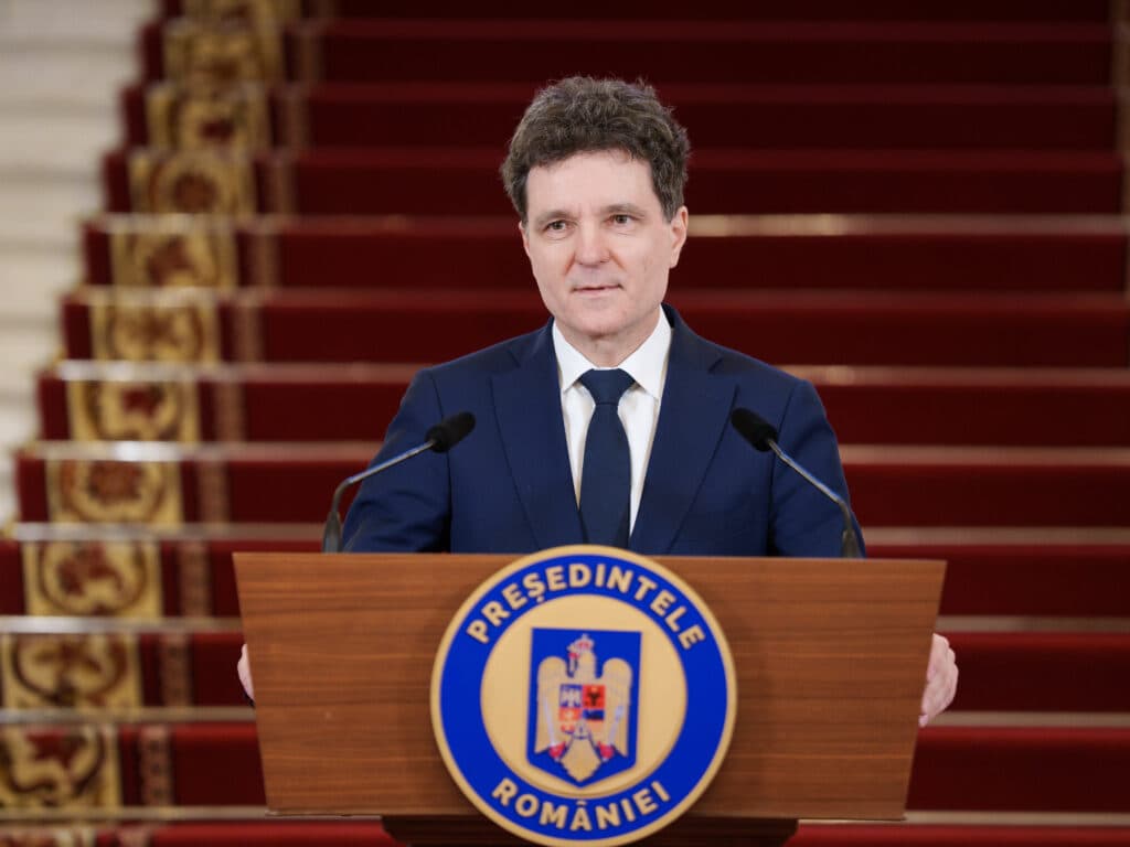 Noi soluții de ieșire din criză, căutate la Palatul Cotroceni. G4Media: Adrian Veștea și Sorin Grindeanu, chemați de președintele Nicușor Dan. PNL, USR și UDMR au două propuneri de guvernare. Cine ar fi premierii