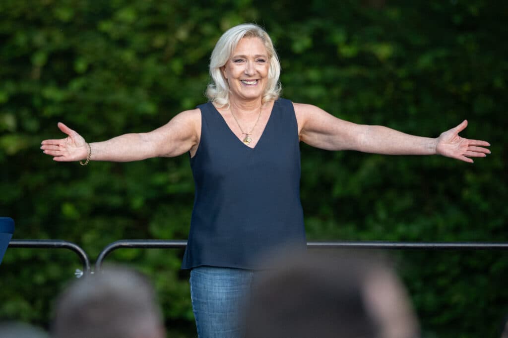 Când execută pedeapsa Marine Le Pen, dacă ajunge Președinte? Procurorul general al Curții de Apel din Paris dă peste cap prezidențialele din Franța