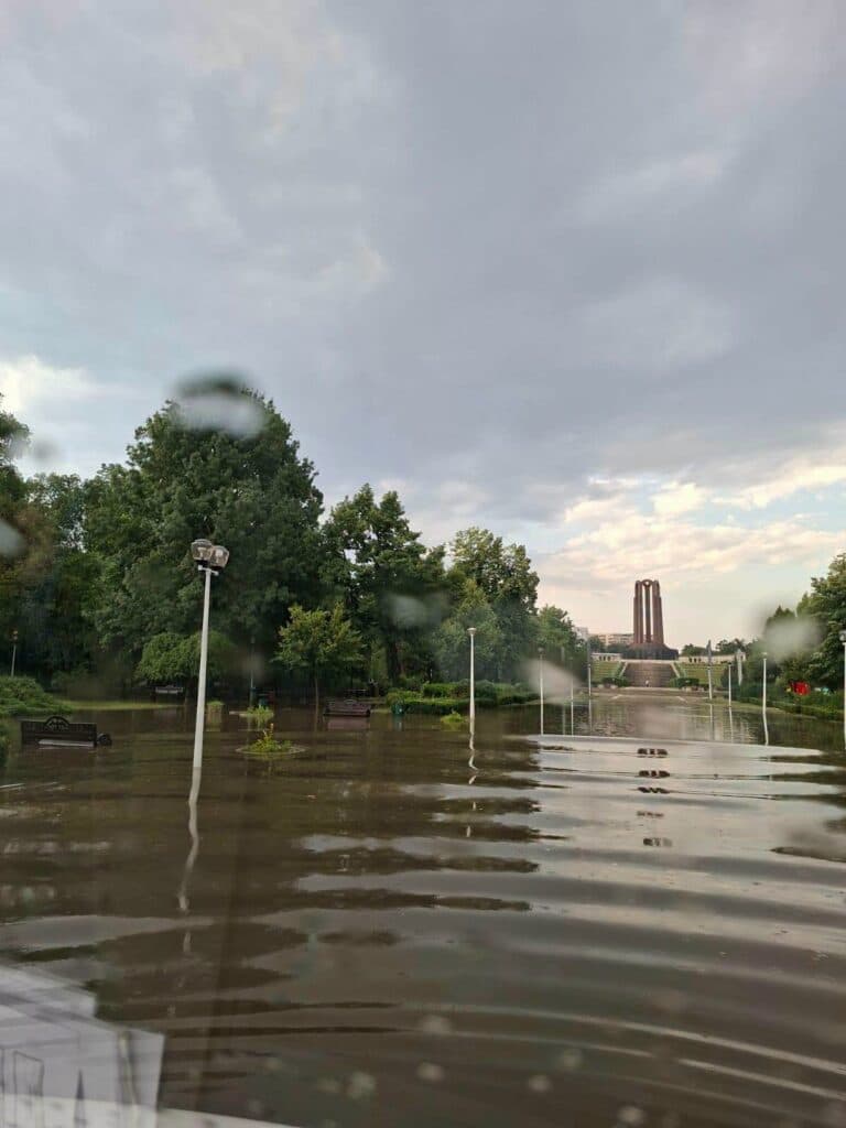 Soluțiile lui Ciucu pentru prevenirea inundațiilor în București: bazine de retenție sub două parcuri