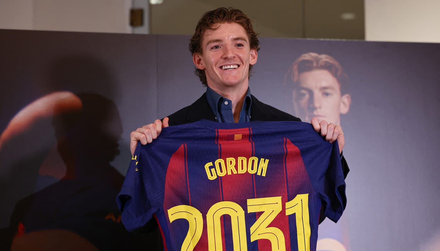 MERCATO Barcelona a oficializat transferul lui Anthony Gordon. Englezul, entuziasmat: „N-a mai existat altă opțiune când am aflat despre interesul clubului”