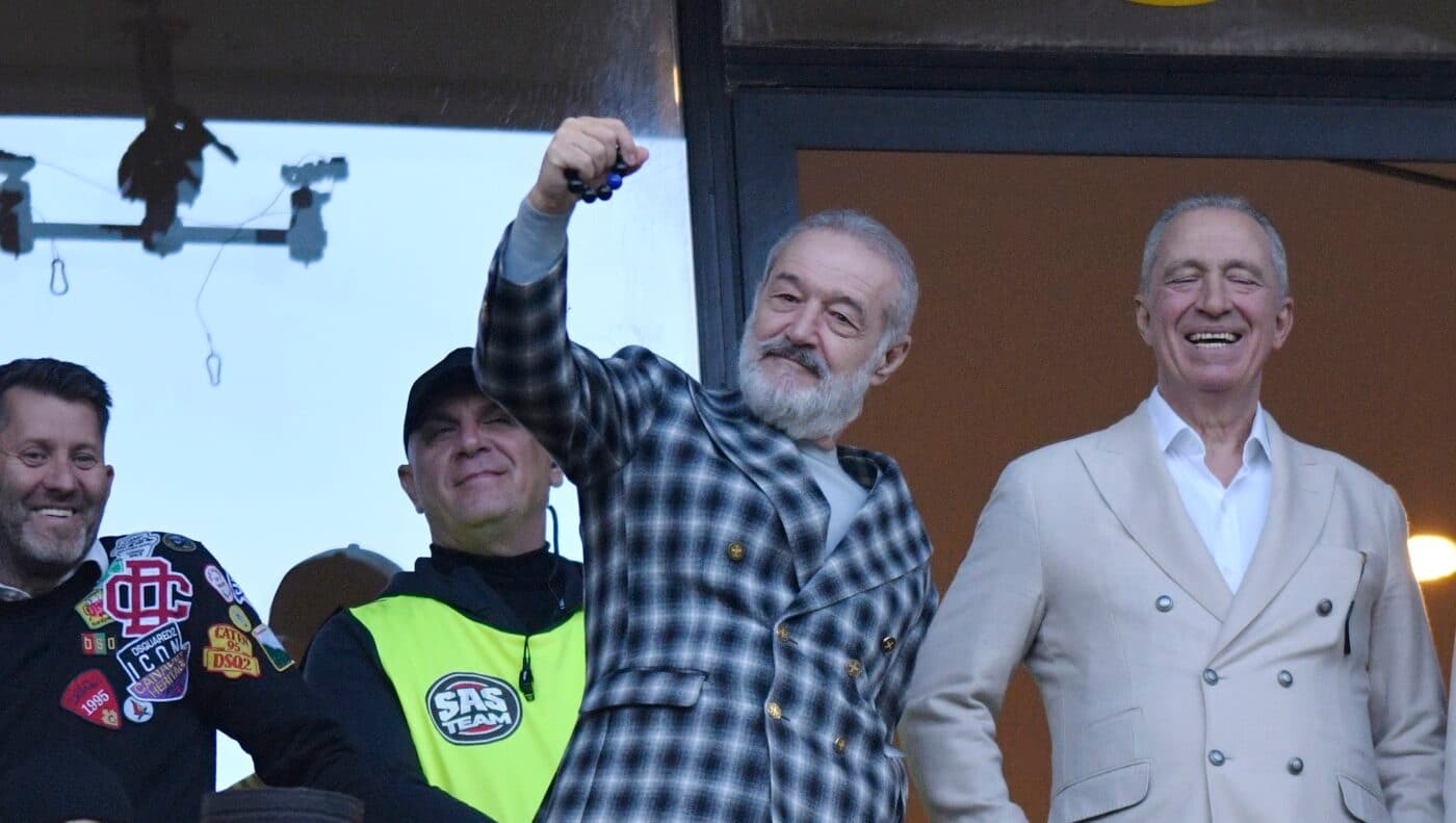 N-a mai rezistat: Gigi Becali a dat afară doi fotbaliști din echipa FCSB după 45 de minute!