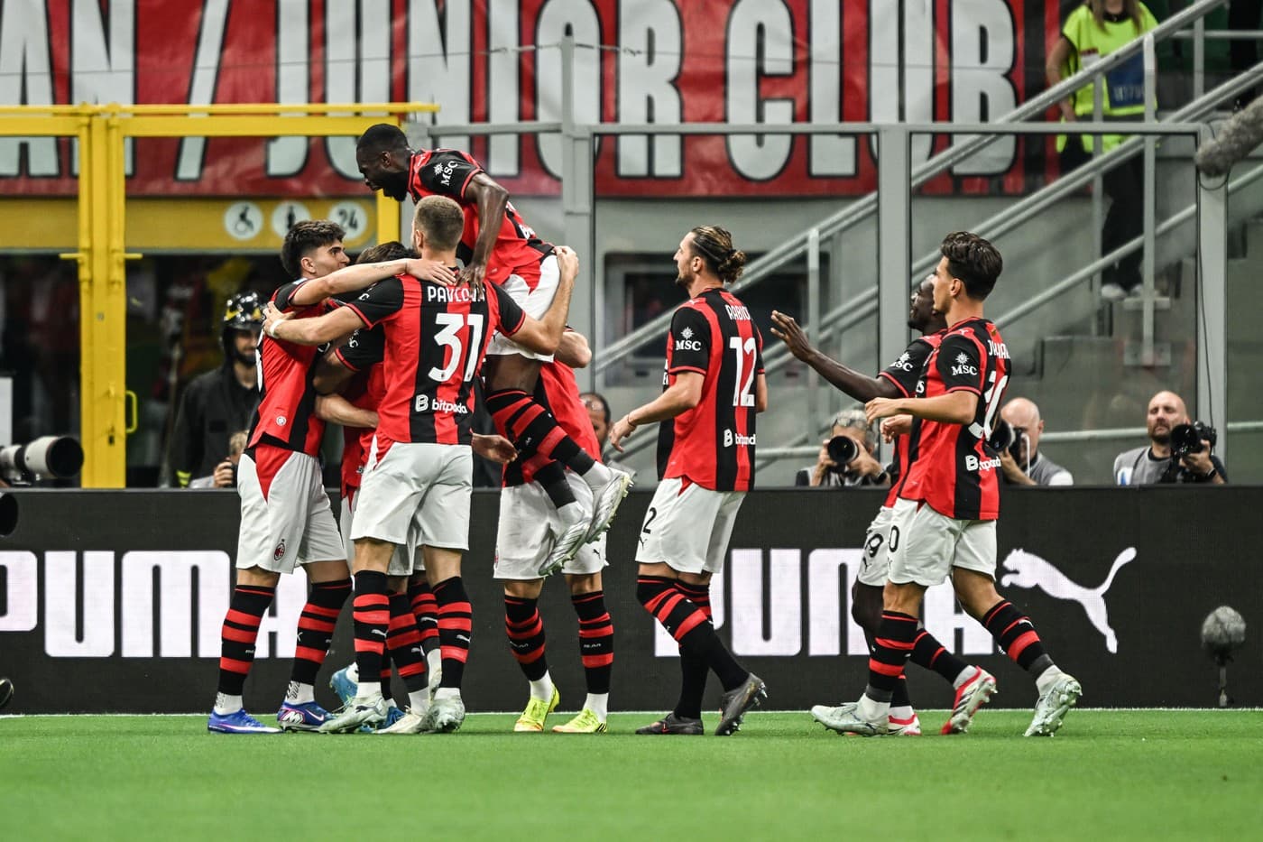 Lovitură de teatru! Cine e favorit să devină noul antrenor al lui AC Milan