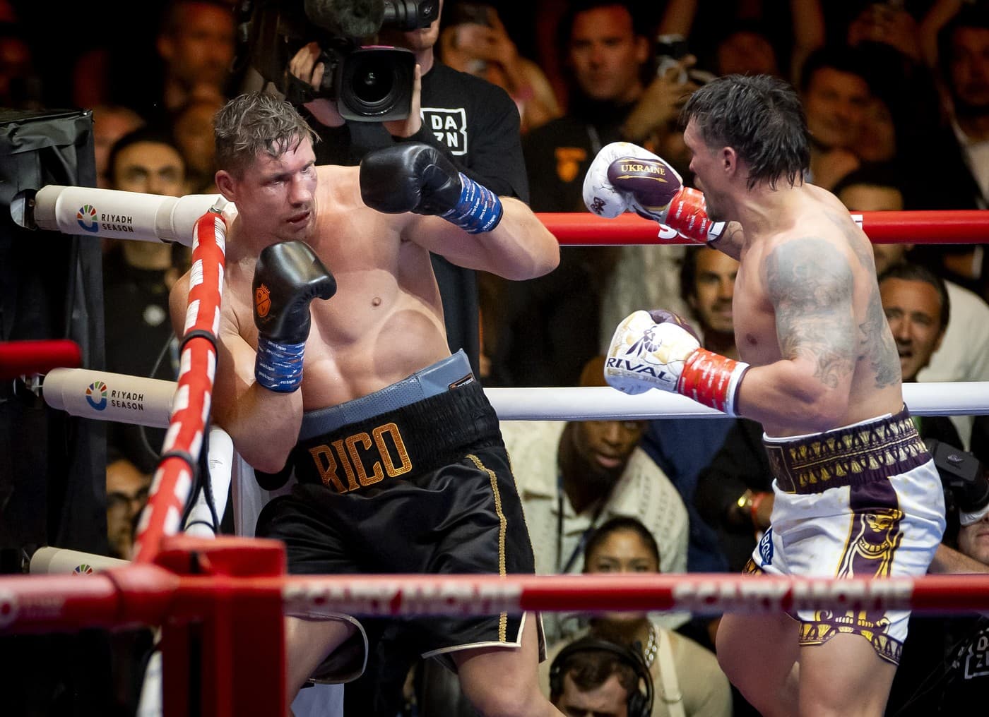 „Ce naiba sunt astea?”. Au apărut fișele de punctaj ale arbitrilor după scandalul de la meciul Oleksandr Usyk – Rico Verhoeven