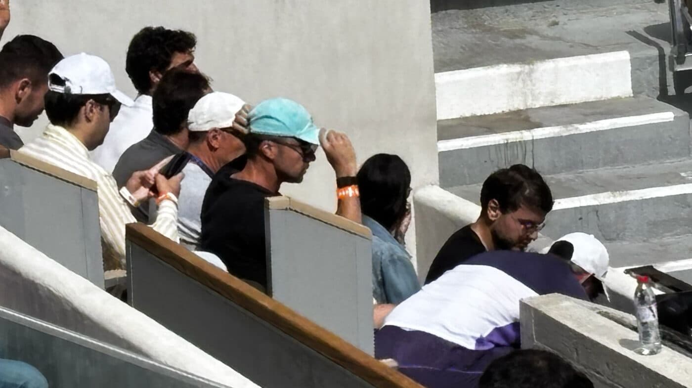 SPECIAL De la ei își ia Sorana Cîrstea puterea! Cine sunt oamenii din loja de la Roland Garros a româncei care uimește lumea. FOTO