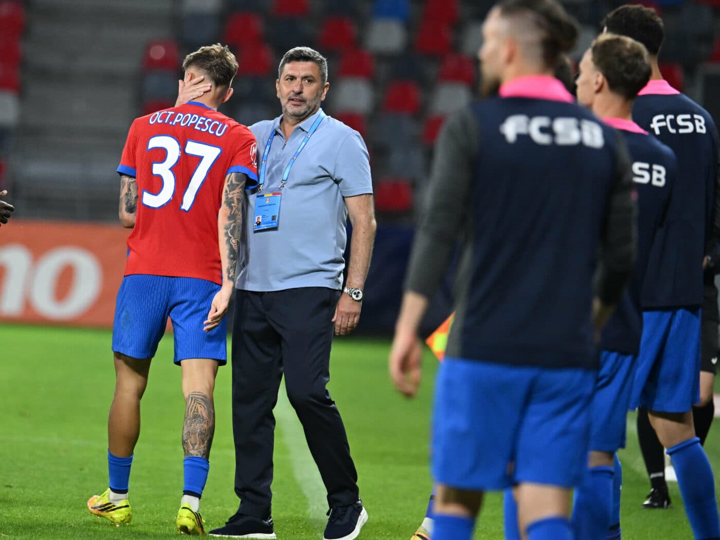 Tavi Popescu a marcat un gol de uluitor în FCSB – Botoșani și a dezvăluit de ce s-a dus să-l ia în brațe pe Marius Baciu: „Asta mi-a zis înainte de meci”