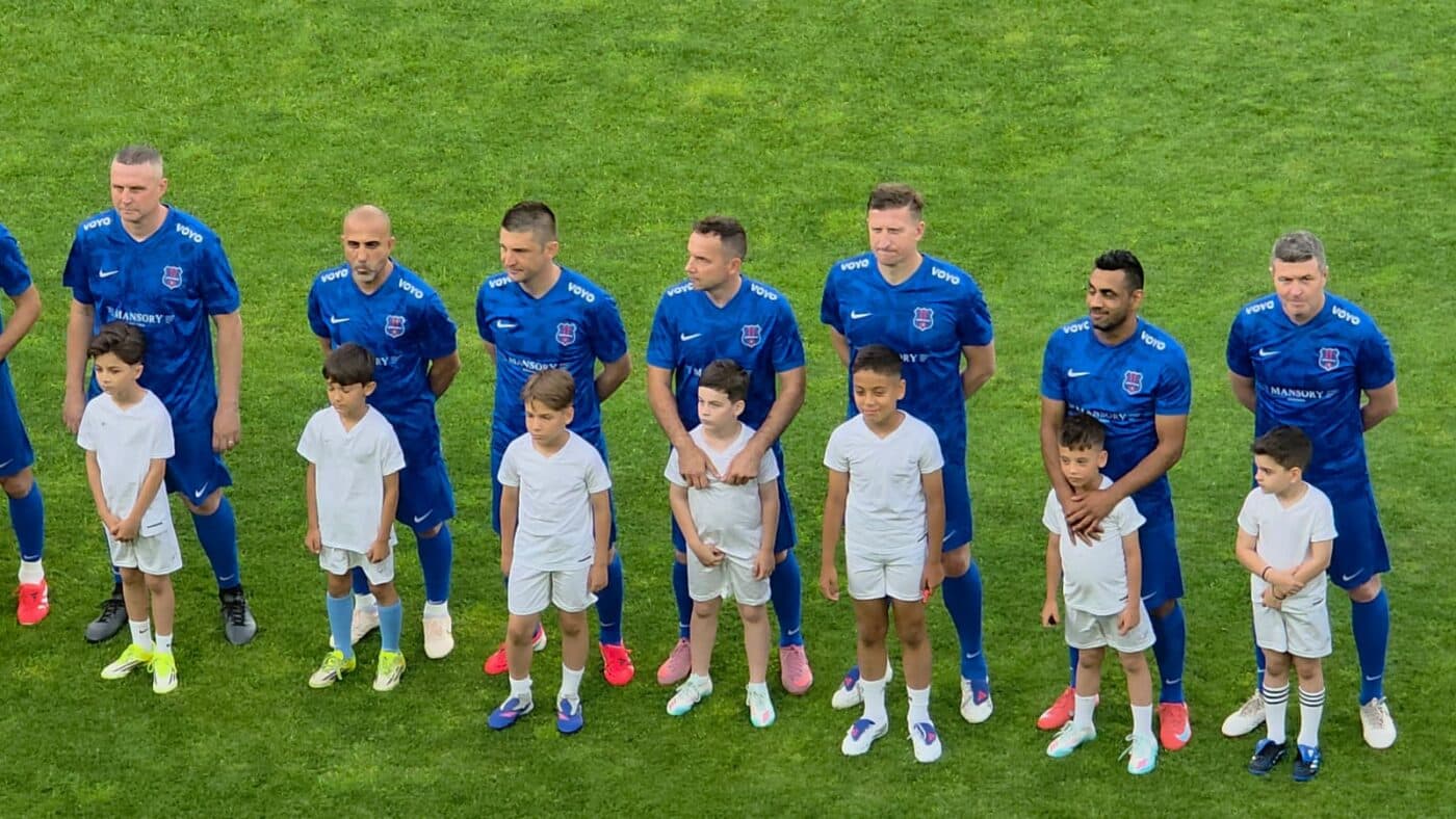 Pe câți îi mai recunoști? De la Cosmin Olăroiu la Daniel Niculae și de la Victoraș Iacob la Romeo Stancu, UEFAntasticii României s-au transformat enorm în 20 de ani