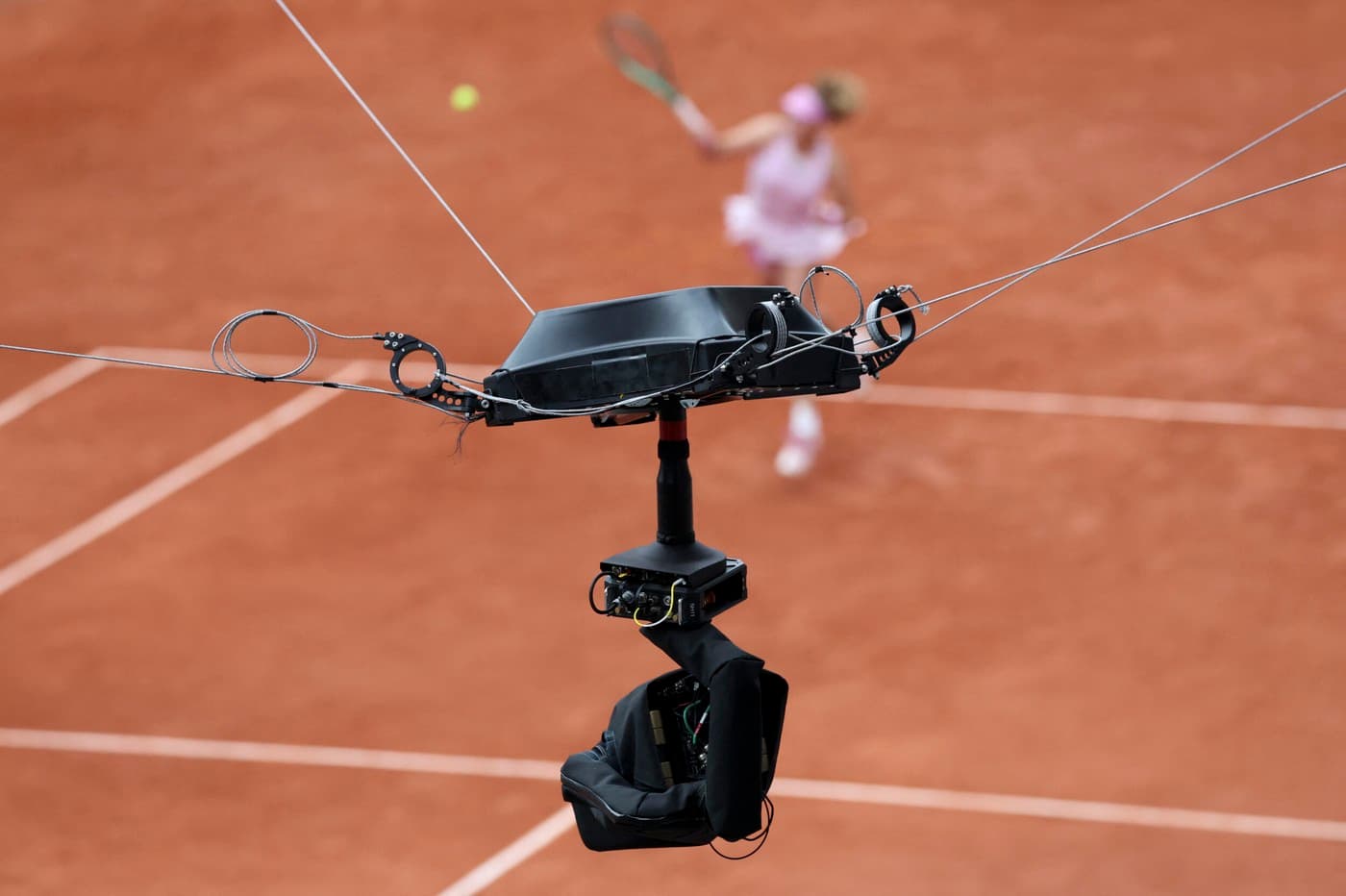 TENIS Cine transmite la TV Sorana Cîrstea – Mirra Andreeva. Meciul din sferturile Roland Garros e marți, 2 iunie 2026, de la ora 12:00