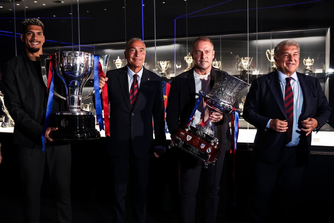 Cutremur în Europa! Real Madrid le cere celor de la UEFA să-i anuleze trofeele rivalei FC Barcelona!