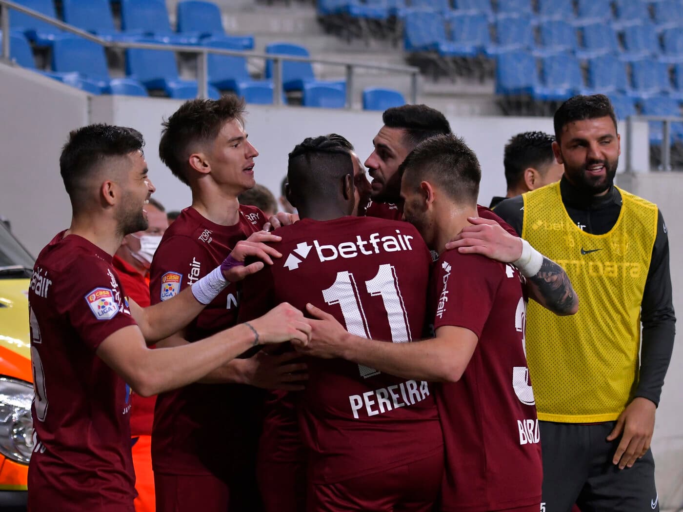EXCLUSIV Fostul jucător al lui Gică Hagi, la un pas de echipa cu 27 de titluri după ce a luat cinci trofee în România: „Mă simt foarte apreciat!”