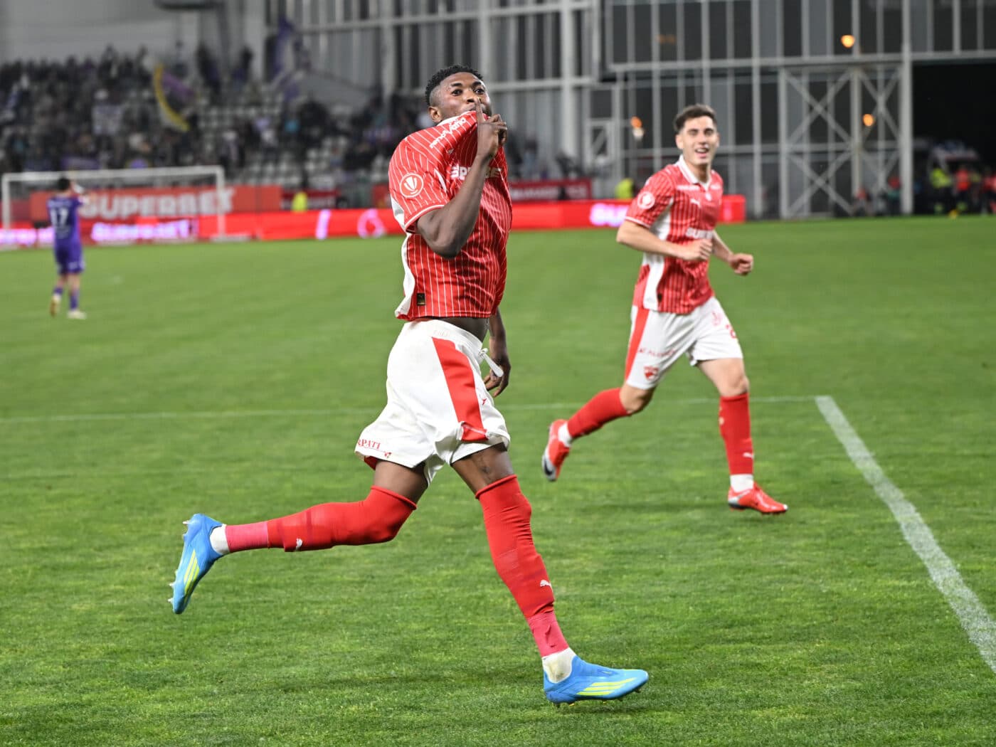 MERCATO Lovitură de teatru! Mihai Rotaru a intrat în negocieri cu Kennedy Boateng după ce variantele Dinamo şi FCSB au picat!