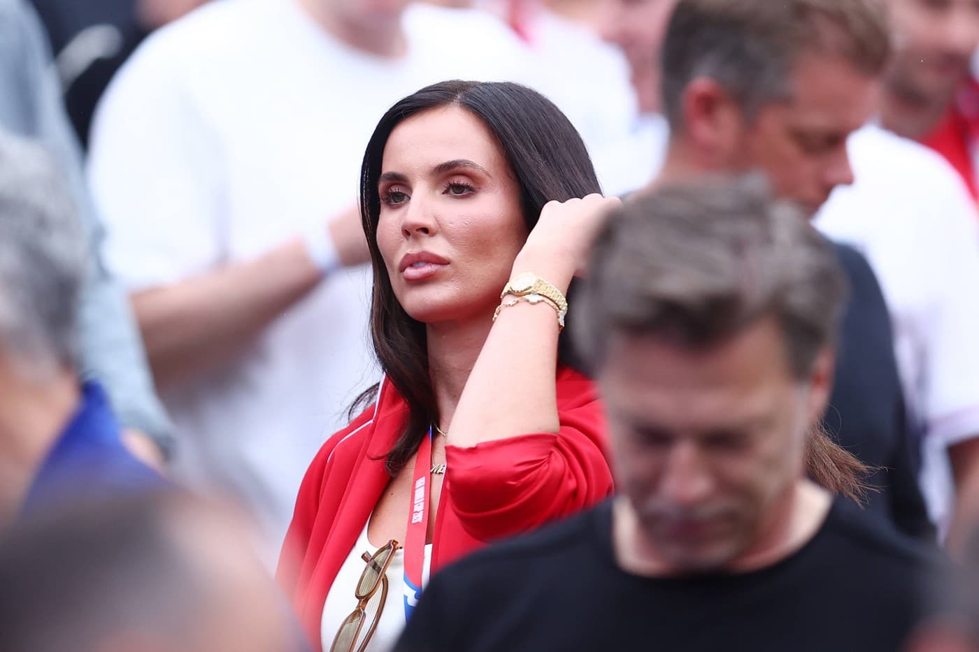 CM 2026 Neverosimil! Ce ținea în mână soția fotbalistului în tribună: s-a pozat așa spre surprinderea celor din jur, la Panama – Anglia 0-2