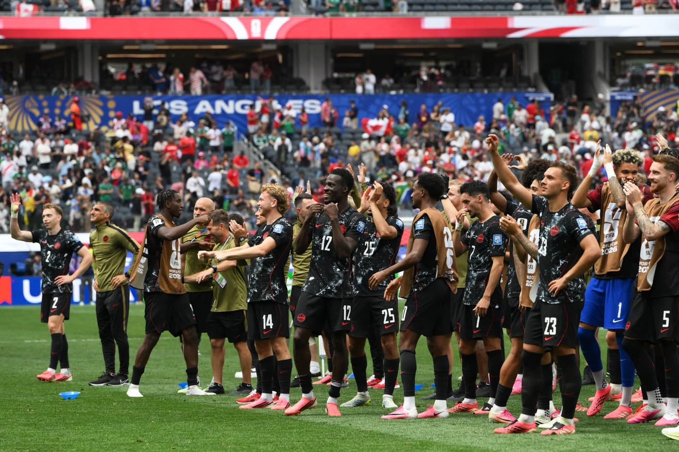 CM 2026 Jurnaliștii canadieni nu s-au ferit de cuvinte după calificarea în optimile Cupei Mondiale: „N-a fost un meci de povestit, dar istoria s-a scris oricum!”