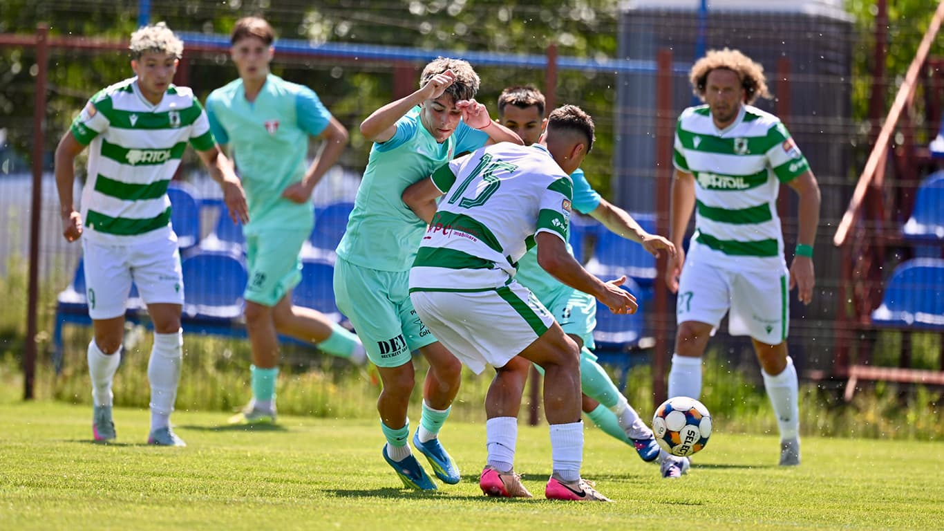 UTA s-a distrat în amicalul cu CSC Dumbrăvița. Adi Mihalcea, satisfăcut de lotul cu care pleacă în Slovenia