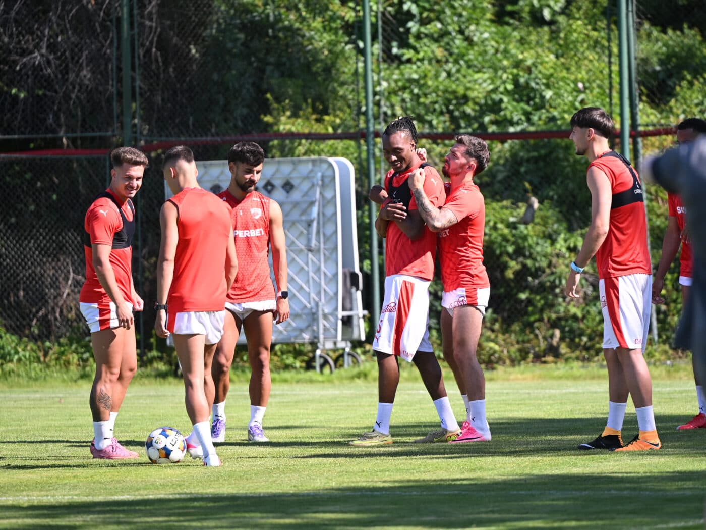 EXCLUSIV DINAMO Andrei Nicolescu, concluzie fermă despre jucătorii care trebuie să facă diferența la Dinamo: „Am urme de frustrare! Se mulțumește cu puțin. După un gol se relaxează de parcă ar fi golgheterul campionatului”