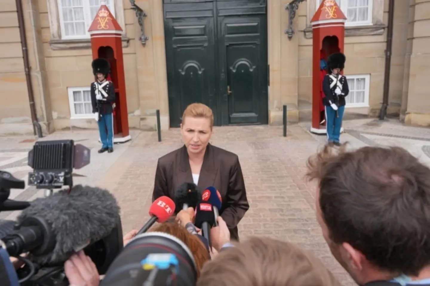 Noul guvern danez promite să reziste presiunilor SUA referitoare la Groenlanda