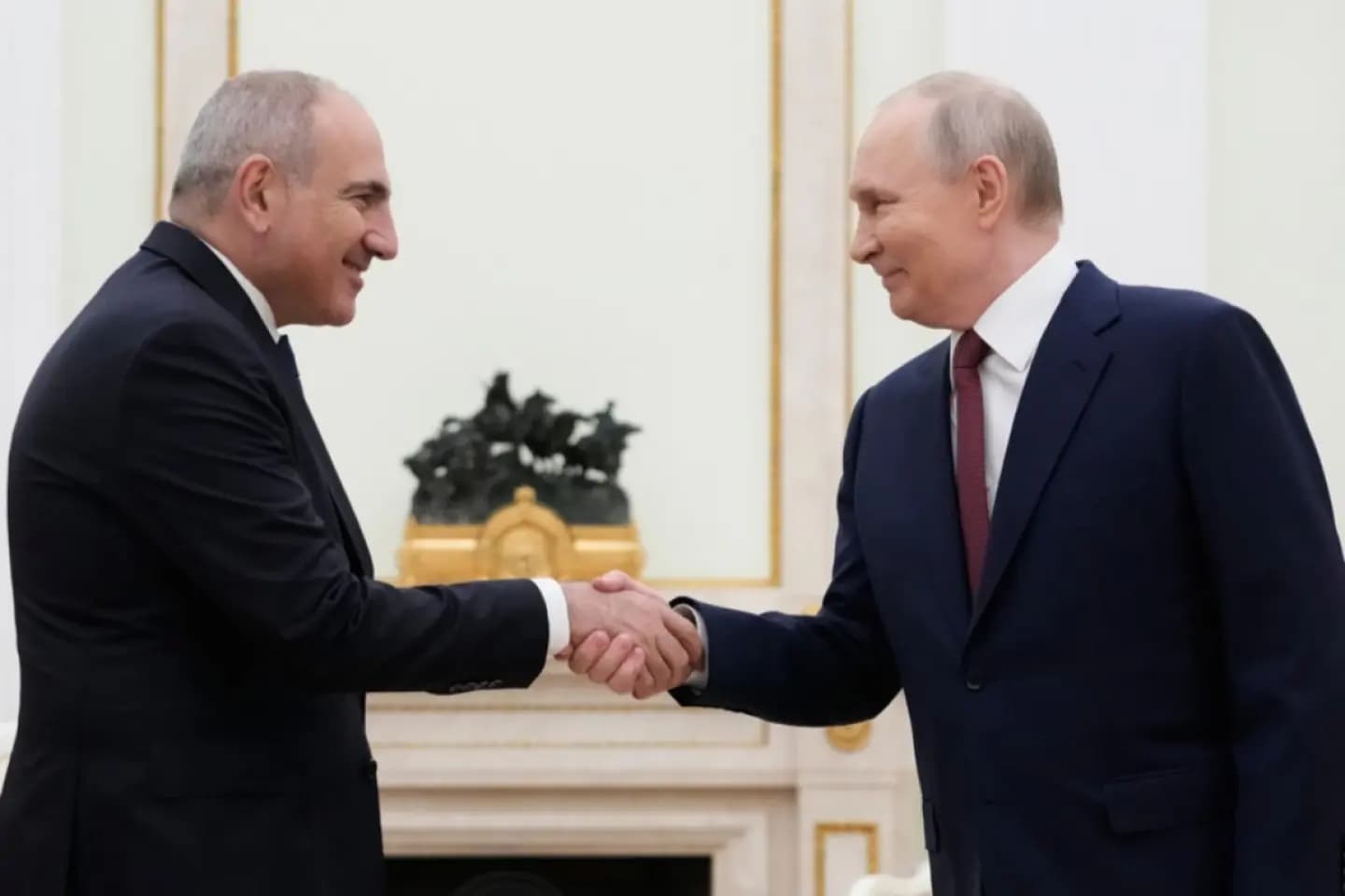 Rusia, Israel și manipularea alegerilor